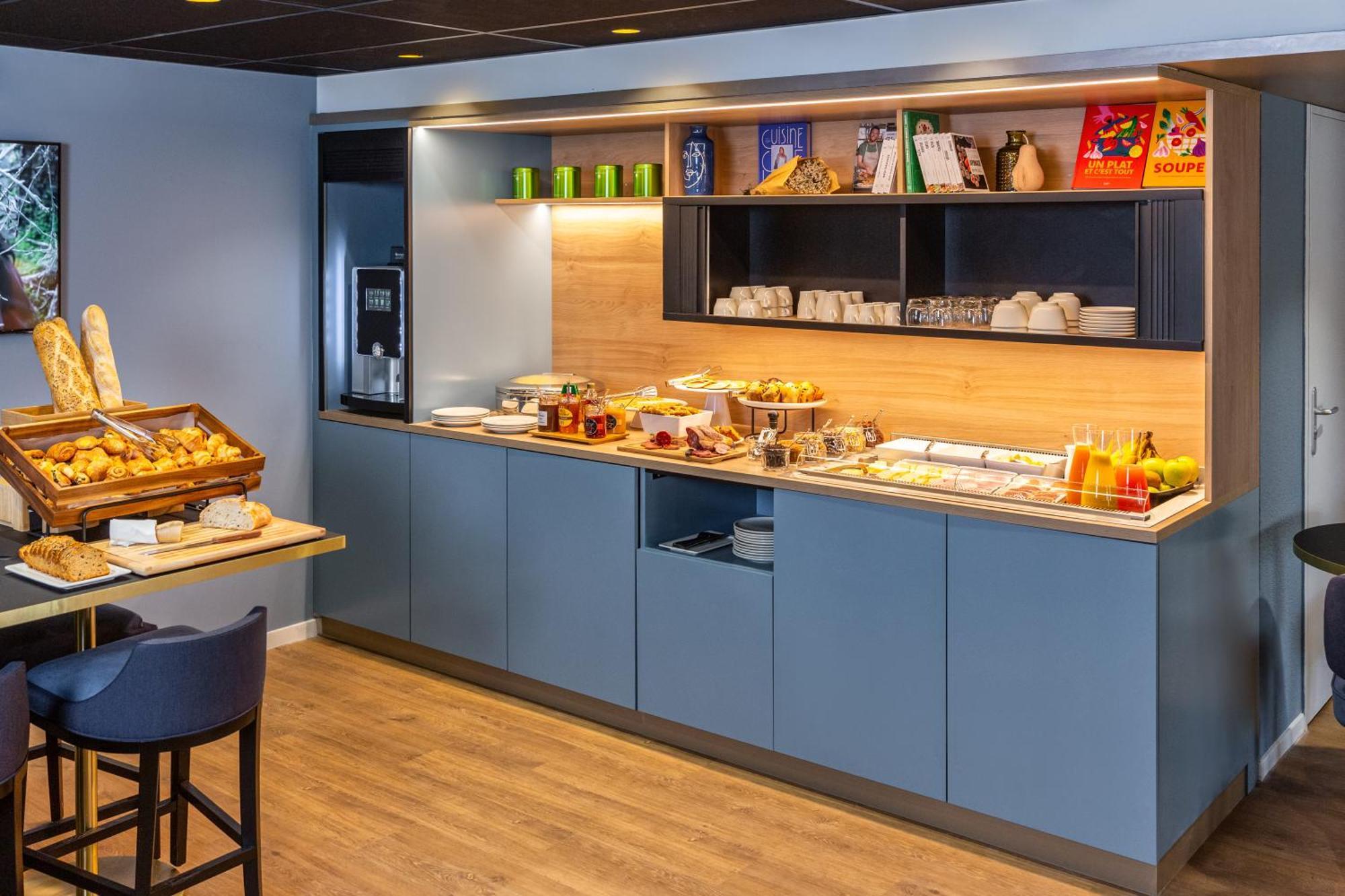 Hotel Mercure Toulouse Aeroport 4*